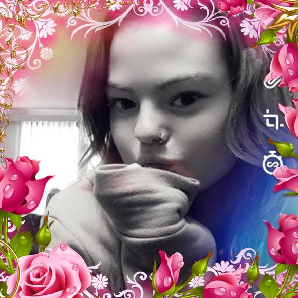 Meet your Posher, Hannah - Picture 1 of 1